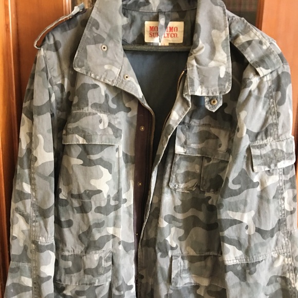 mossimo camo jacket